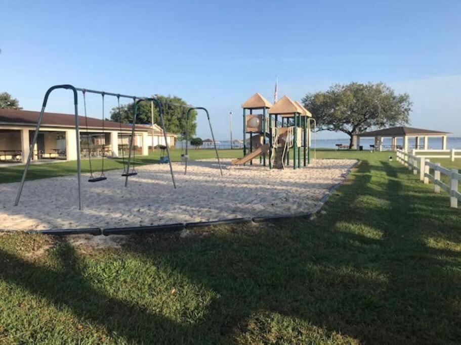 Beautiful Home Across The Street From Lake June! 普莱西德湖 外观 照片